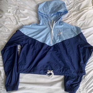 Nike Women's Cropped Hooded Windbreaker